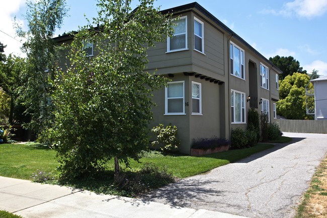 Building Photo - Hillsborough Apartments