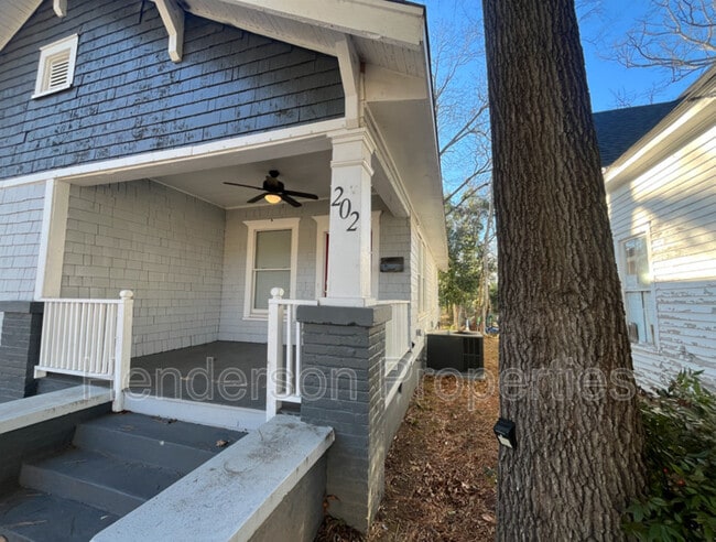 Building Photo - 202 Maurice St