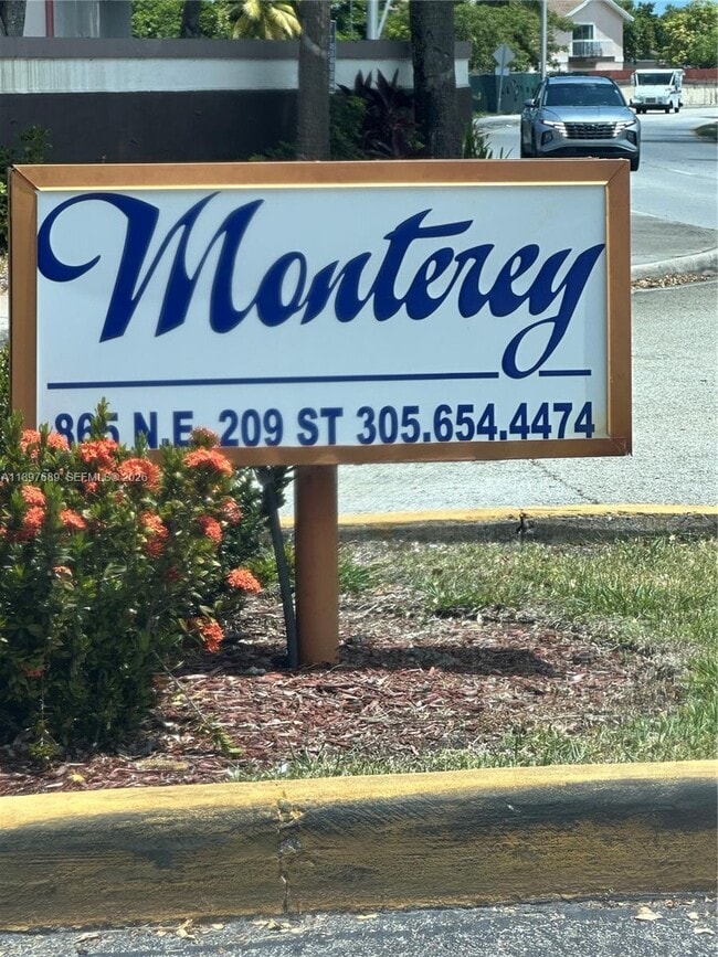 Building Photo - 855 NE 209th St