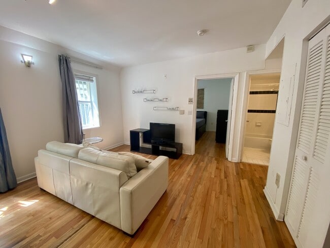 Photo - 1521 Lenox Ave Townhome