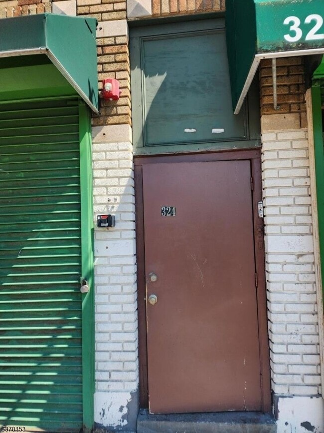 Foto del edificio - 324 Central Ave