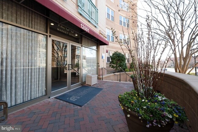 Foto del edificio - 12001 Market St