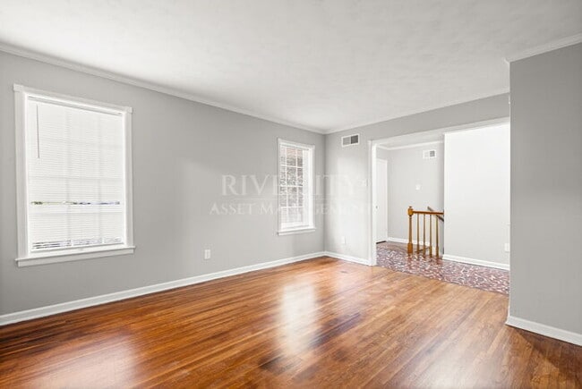 Foto del edificio - GORGEOUS HOME LOCATED IN RALEIGH NEAR CRAIGMONT DR!!! SECTION 8 WELCOMED!!!
