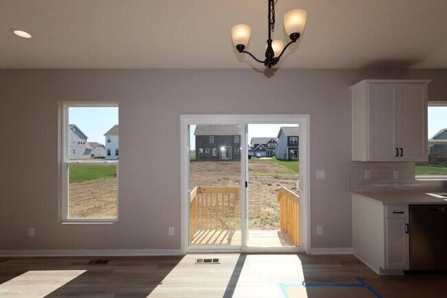 Foto del edificio - 1717 Longhill Dr