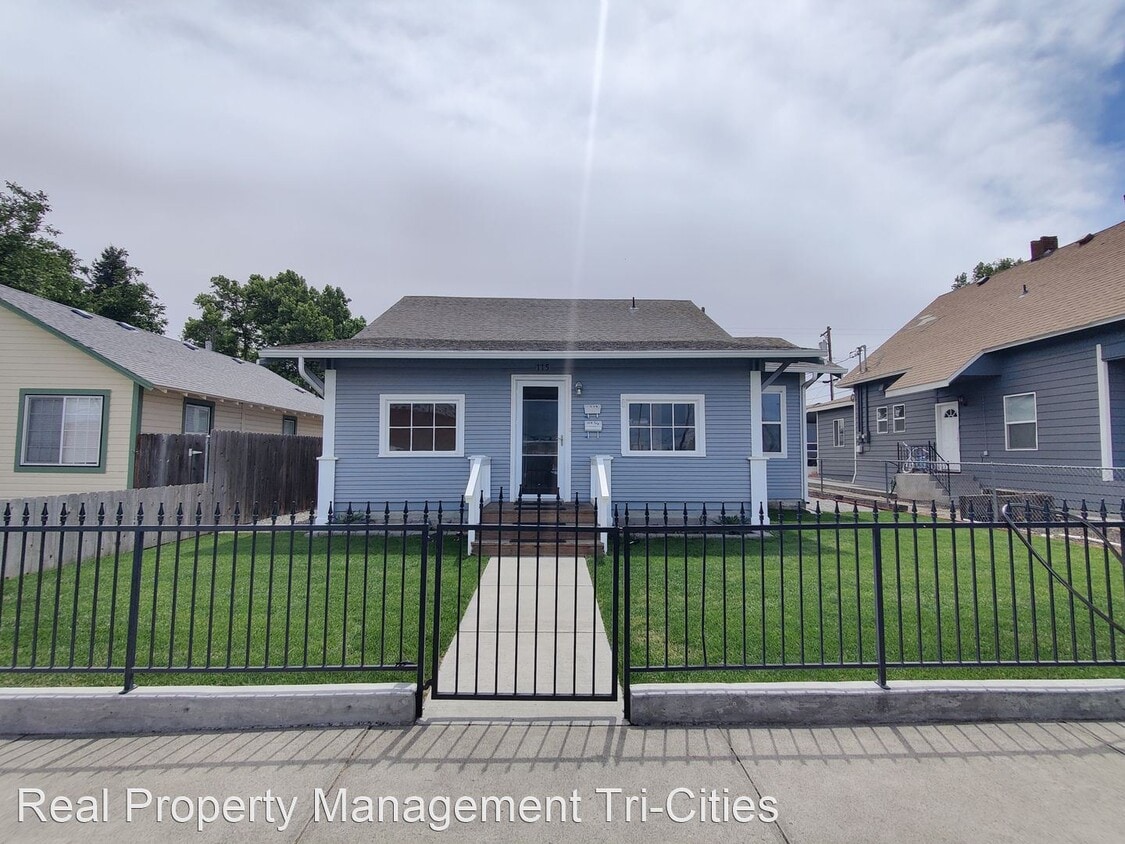 Primary Photo - 3 br, 1 bath House - 115 W. 2nd Av.