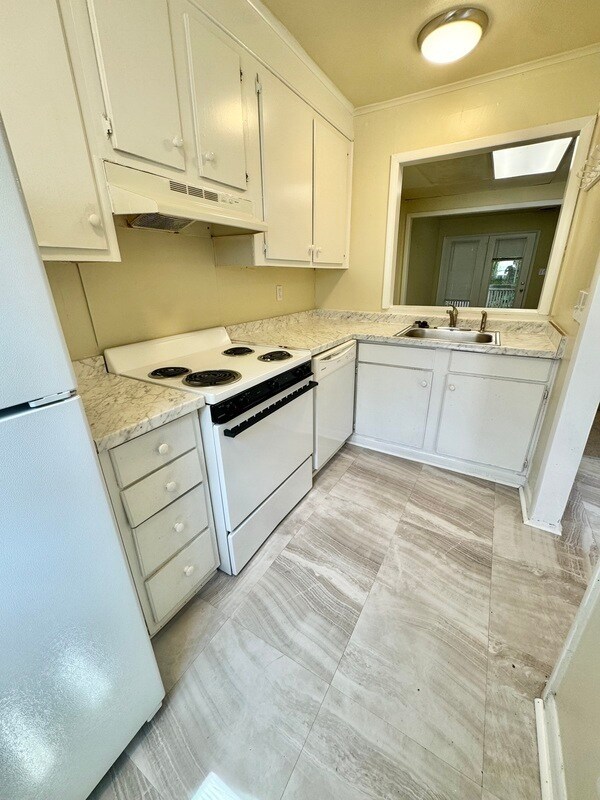 Foto del edificio - 3925 Keswick Ct