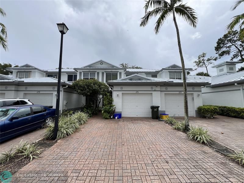 Primary Photo - 175 Coconut Key Ln