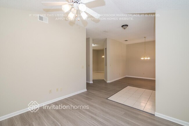 Building Photo - 11952 Collins Creek Dr