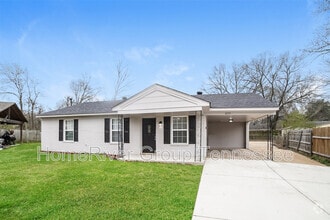 Building Photo - 2775 Ashbriar Dr