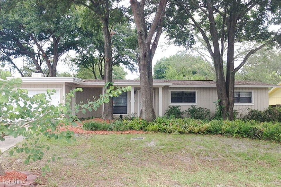 Building Photo - 357 Banyan Dr