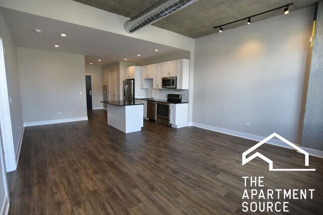 Foto del edificio - 3833 N Broadway