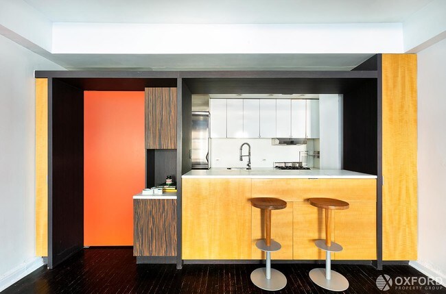 Building Photo - 410 West 24th Street