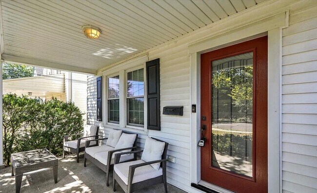 Foto del edificio - 813 N Franklin St