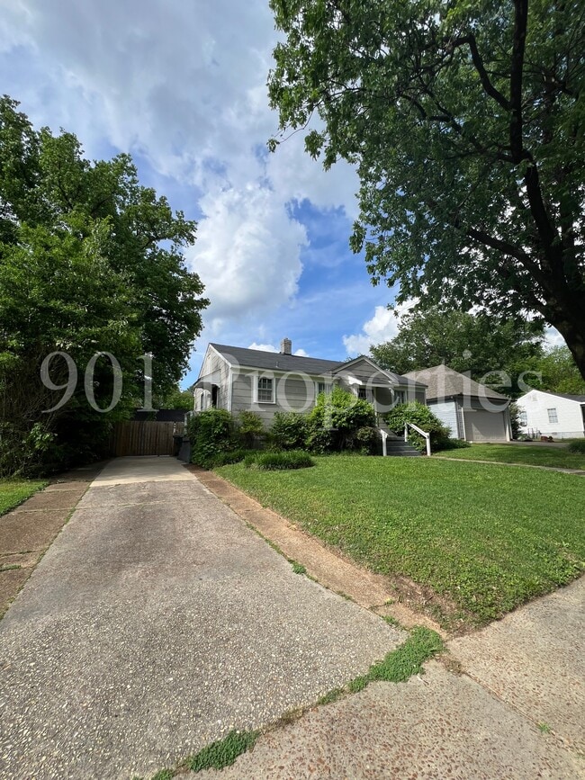 Building Photo - 4306 Ferndale Rd