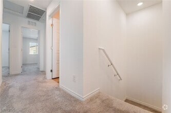 Building Photo - 6156 Foxes Dl St
