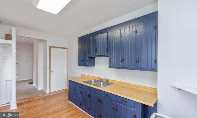 Building Photo - 441 Carrollton Ave