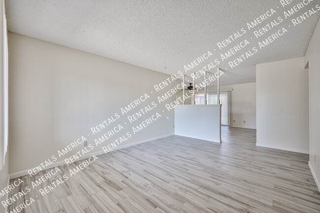 Building Photo - 4135 W Orchid Ln