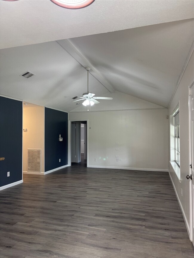 Building Photo - 5008 Rockland Dr