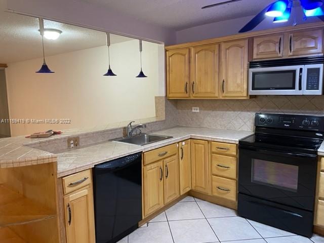 Foto del edificio - 1660 NE 191st St