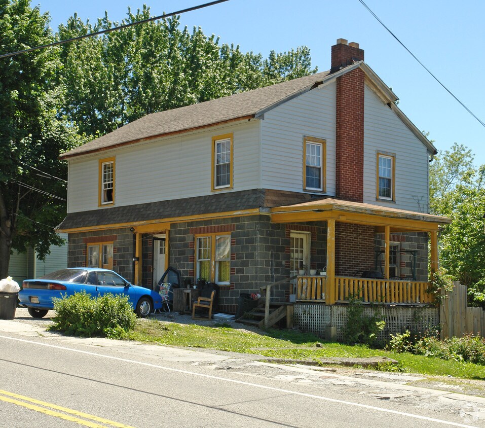 Primary Photo - 807 S Oakwood