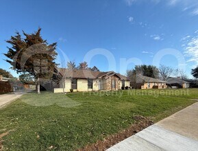 Building Photo - 69 Lakewood Dr