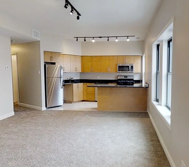 Foto del edificio - 841 W Belmont Ave