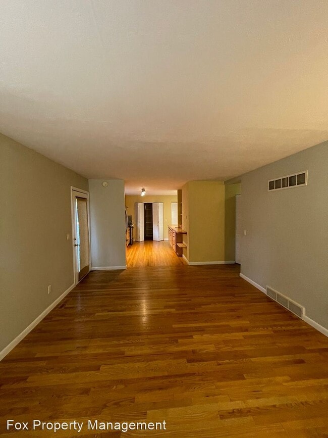 Building Photo - 3 br, 2 bath House - 2460 Juniper Avenue