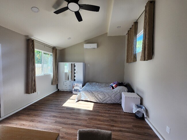 Foto del edificio - 3149 E Juniper Ave