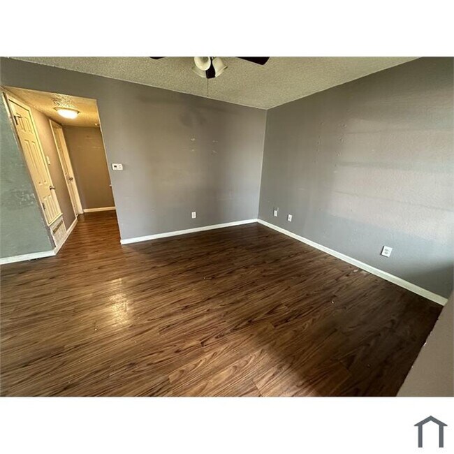 Foto del edificio - 3302 Vintage Hills Cove