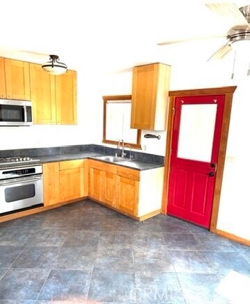 Foto del edificio - 2626 Delaware St