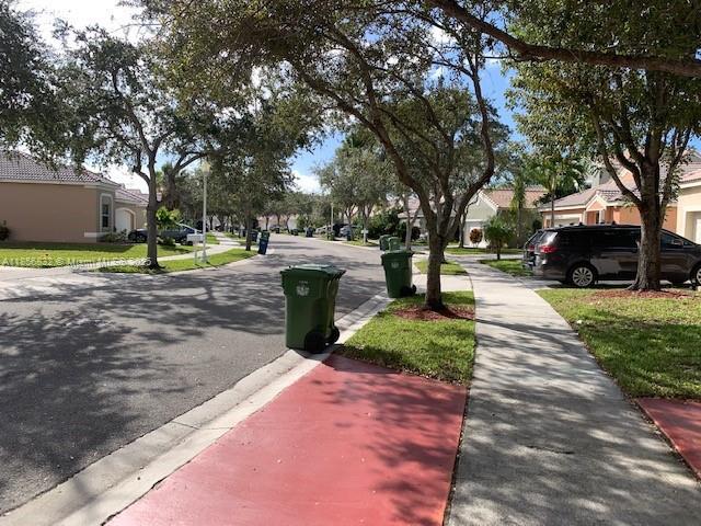 Foto del edificio - 944 Savannah Falls Dr