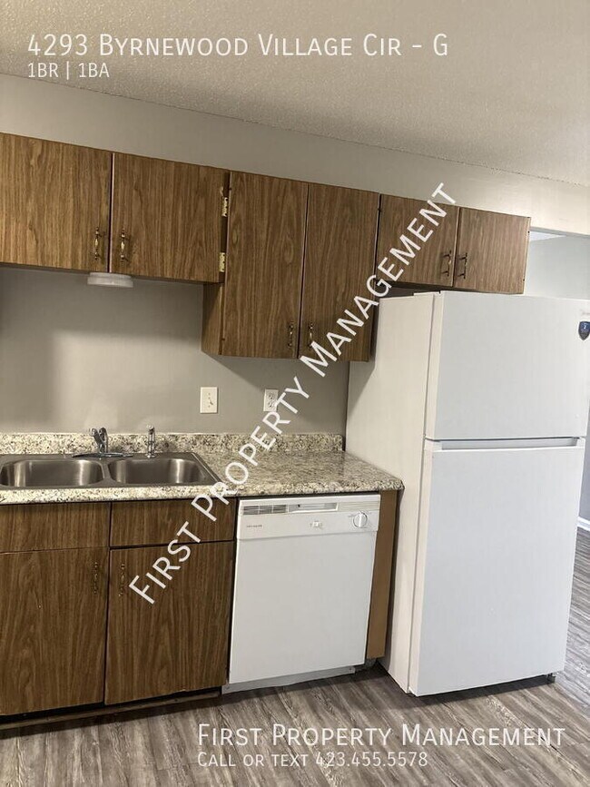 Foto del edificio - 4293 Byrnewood Village Cir