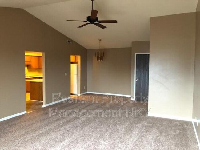 Building Photo - 212 Highland Trce