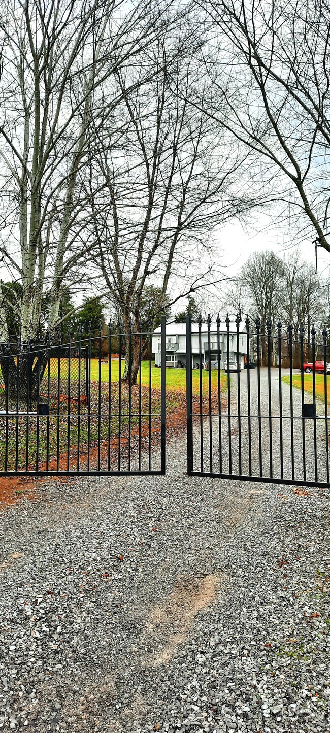 317 Station Rd Unit 317, Seymour, TN 37865 Apartments in