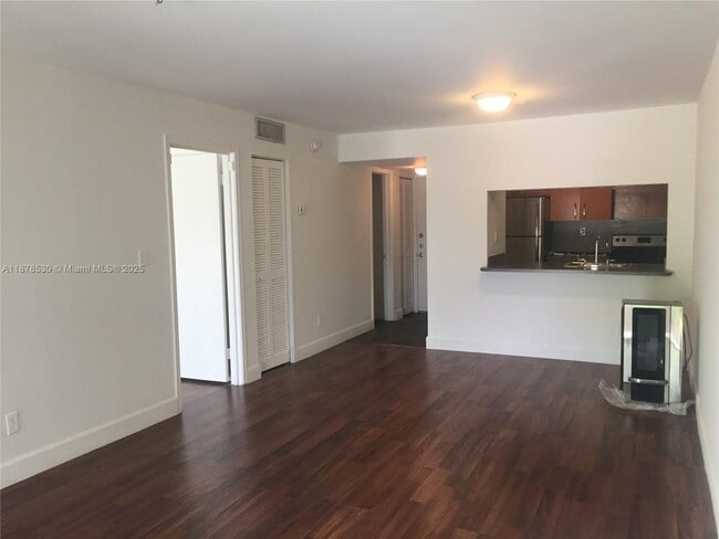 Foto del edificio - 9225 SW 87th Ave