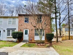 Building Photo - 1719 Cumberland Valley Dr SE