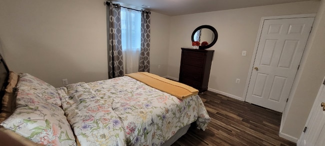 Foto del edificio - 1 Masters Dr