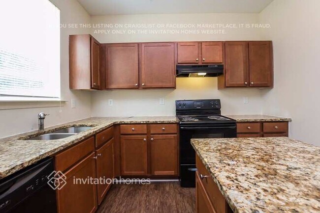 Foto del edificio - 1562 Ewing Farm Dr