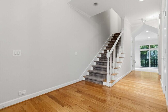 Foto del edificio - 3475 Oak Valley Rd NE
