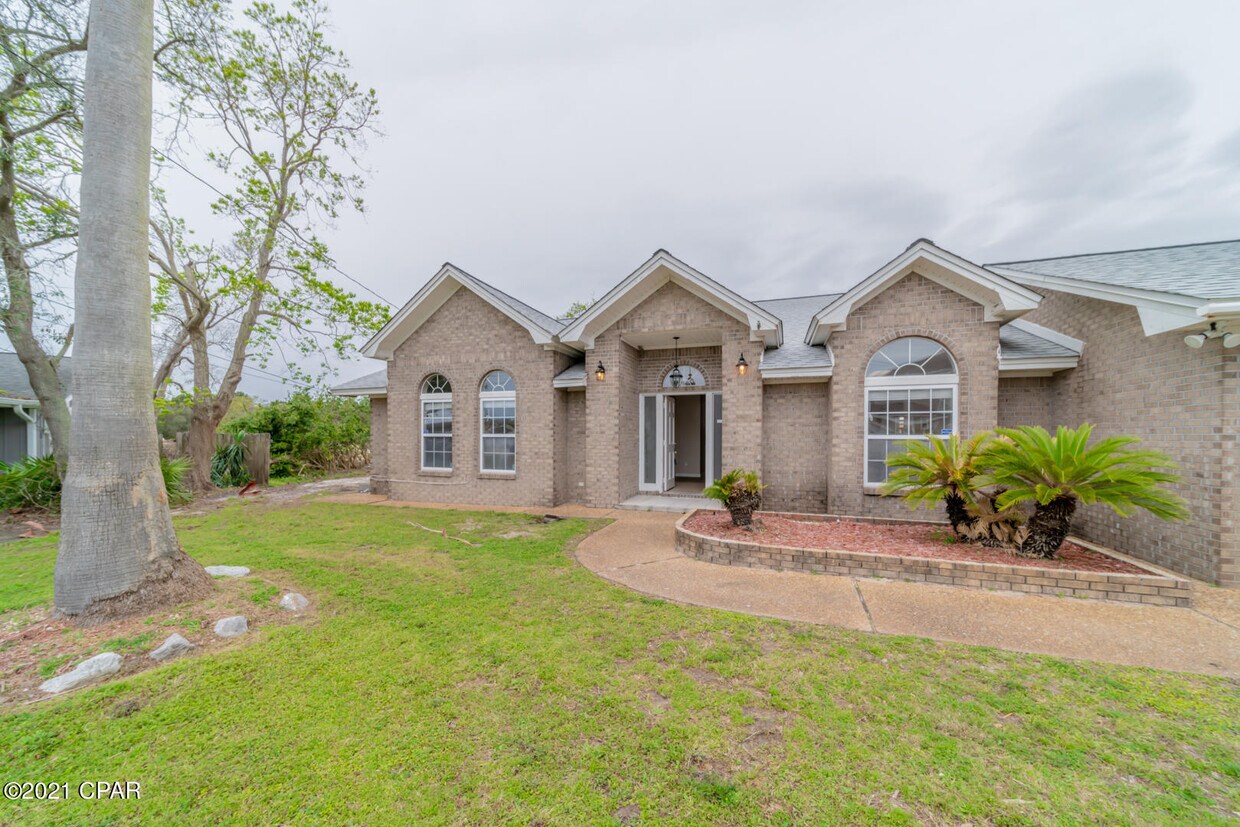 144 Oleander Cir, Panama City Beach, FL 32413 House Rental in Panama City Beach, FL