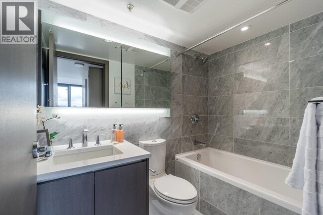 Photo du bâtiment - 8988 Patterson Rd