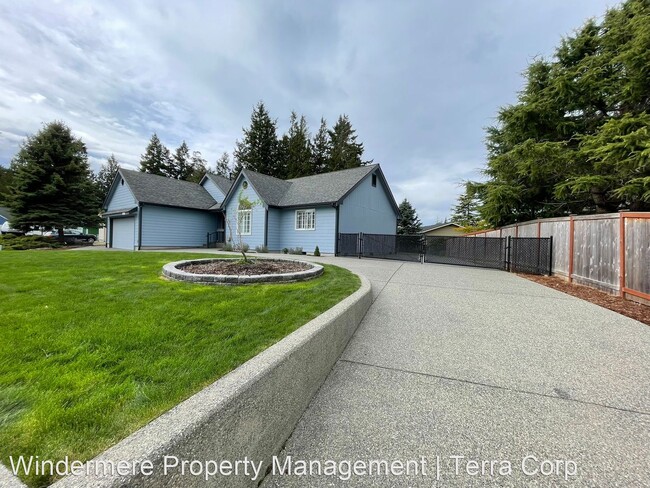 Foto del edificio - 3 br, 2 bath House - 4604 San Juan Avenue