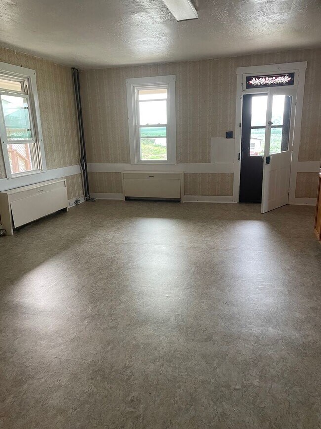 Foto del edificio - 5 br, 1 bath House - 3509 SUNNYSIDE RD