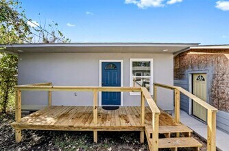 Building Photo - 12918 Peggys Ln