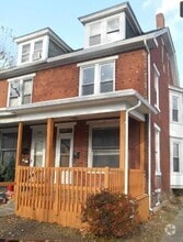 Building Photo - 2422 Boas St