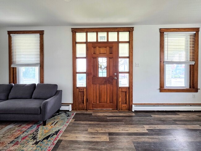 Building Photo - 712 S Broad St