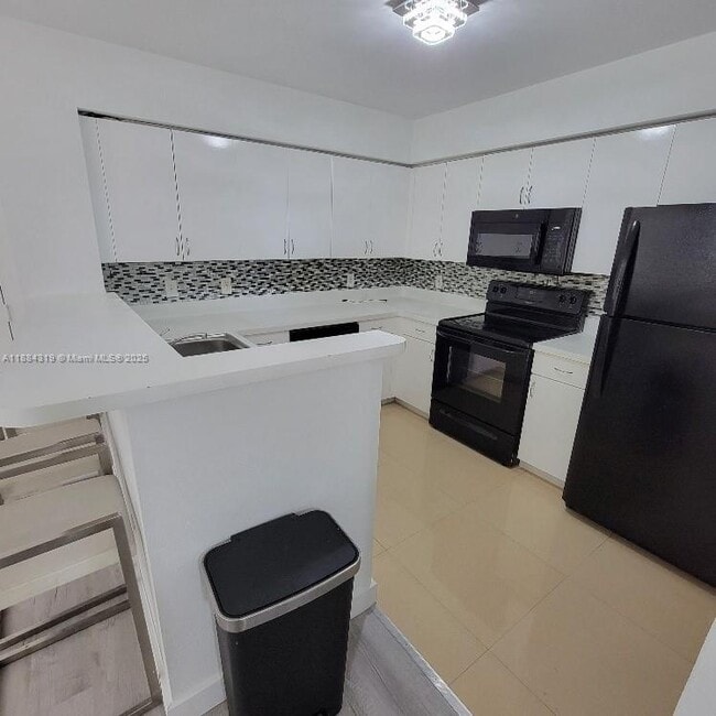 Foto del edificio - 4370 NW 107th Ave