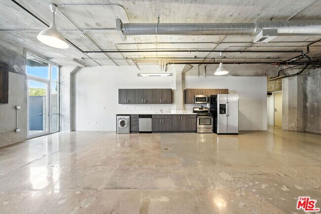 Foto del edificio - 825 East 4th St