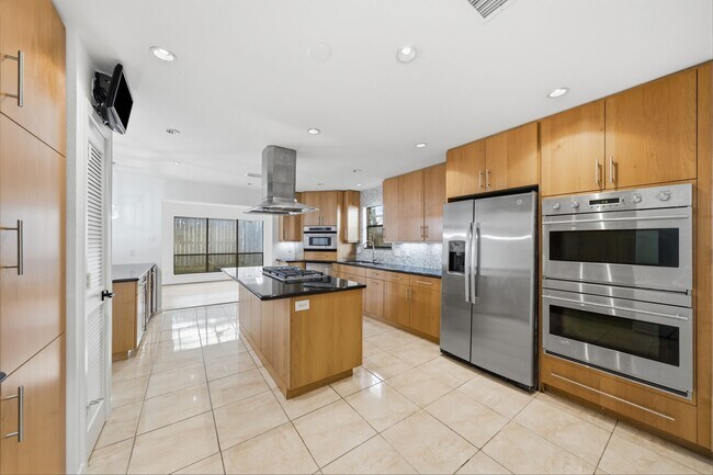 Foto del edificio - 10319 Meadow Lake Ln