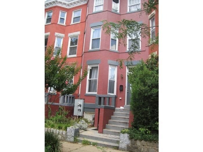 Primary Photo - 117 W St NW